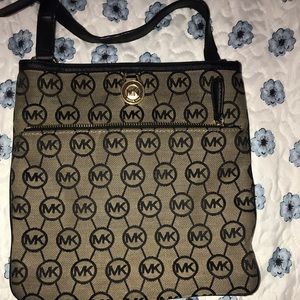 MICHAEL MICHAEL KORS CROSSBODY BAG